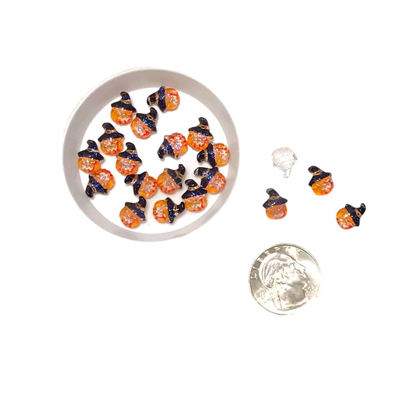 🎃🆕 Halloween Pumpkin Witch Resin Flat Back Nail Charms - Picture 5 of 5